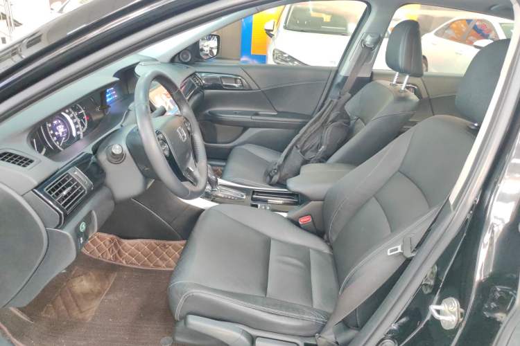 Used Honda Accord 2016 2.0L Elite Edition Left Front Seat