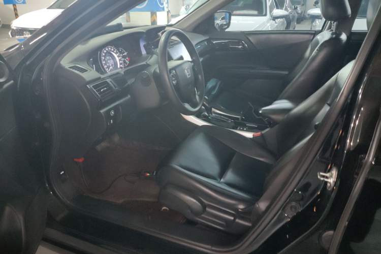 Used Honda Accord 2016 2.0L Comfort Edition Left Front Seat