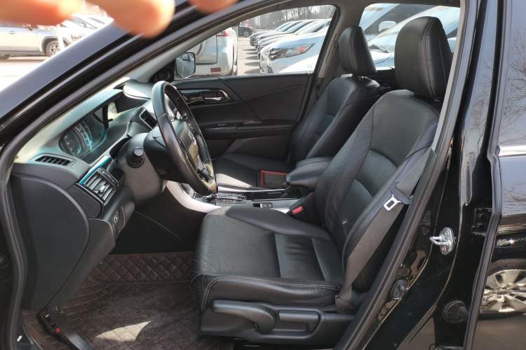 Used Honda Accord 2016 2.0L Elite Edition Left Front Seat