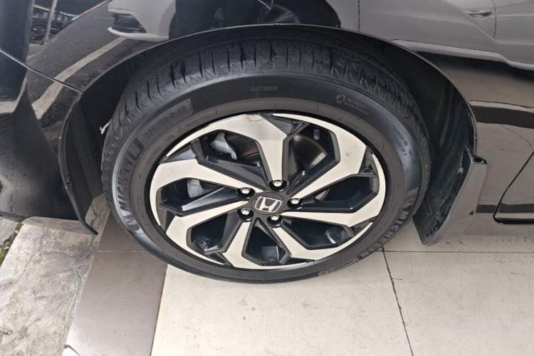 Used Honda Accord 2016 2.4L Luxury Edition Left Front Wheel Hub
