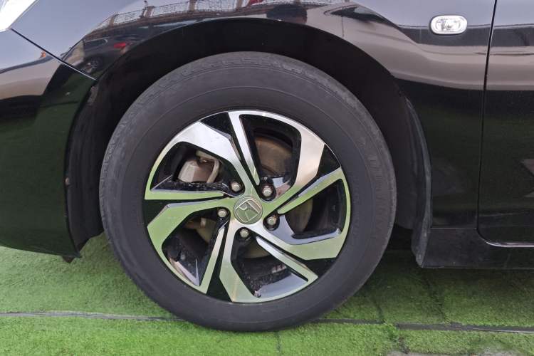 Used Honda Accord 2016 2.0L Comfort Edition Left Front Wheel Hub