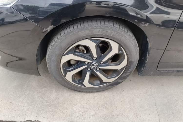 Used Honda Accord 2016 2.4L Prestige Edition Left Front Wheel Hub