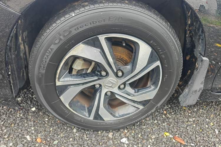 Used Honda Accord 2016 2.0L Comfort Edition Left Front Wheel Hub