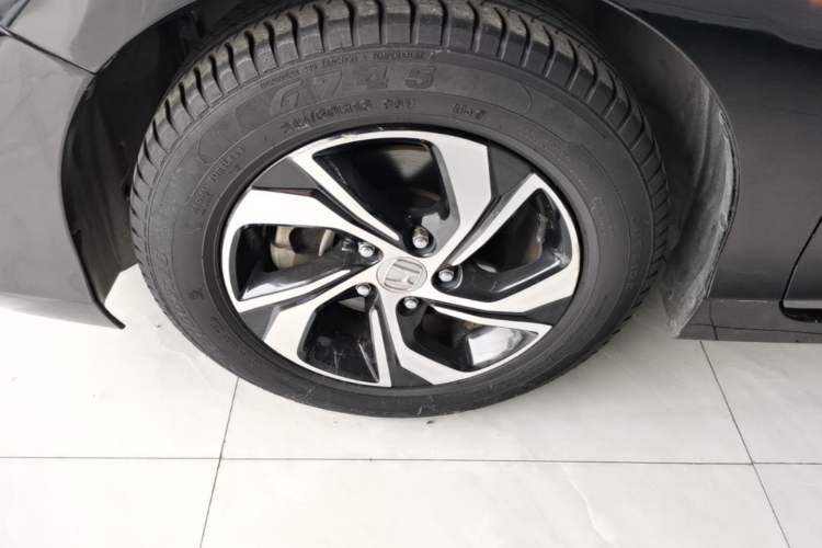 Used Honda Accord 2016 2.0L Comfort Edition Left Front Wheel Hub