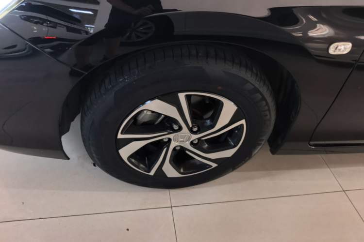 Used Honda Accord 2016 2.0L Comfort Edition Left Front Wheel Hub