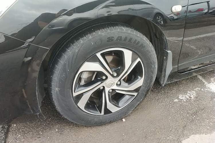 Used Honda Accord 2016 2.0L Comfort Edition Left Front Wheel Hub