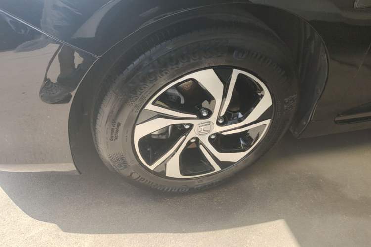Used Honda Accord 2016 2.0L Comfort Edition Left Front Wheel Hub