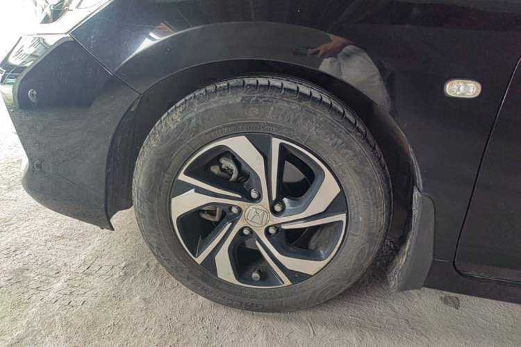 Used Honda Accord 2016 2.0L Comfort Edition Left Front Wheel Hub
