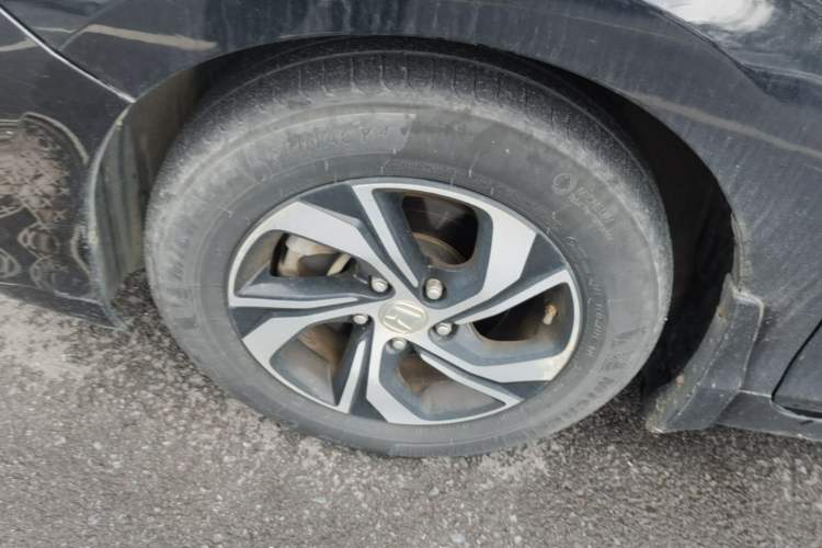 Used Honda Accord 2016 2.0L Comfort Edition Left Front Wheel Hub