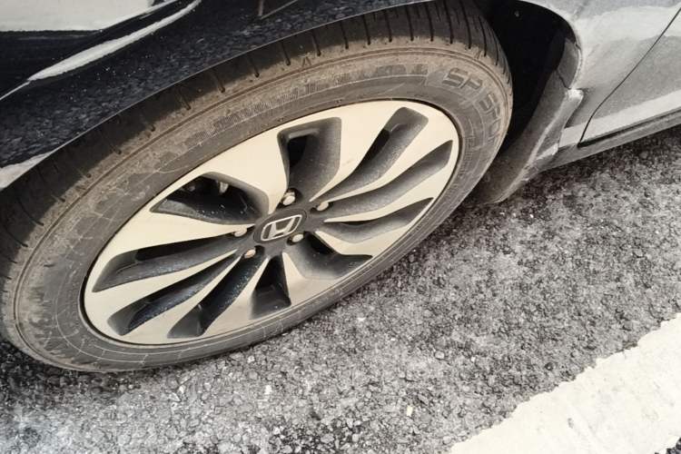 Used Honda Accord 2016 Hybrid 2.0L Sharp Edition Left Front Wheel Hub