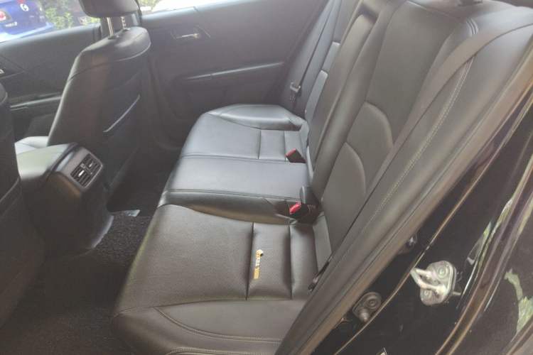 Used Honda Accord 2016 2.0L Elite Edition Left Rear Seat