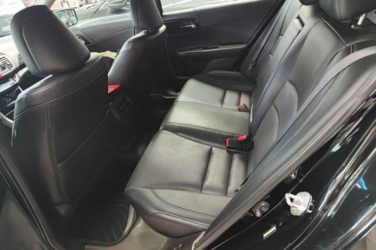 Used Honda Accord 2016 2.0L Elite Edition Left Rear Seat