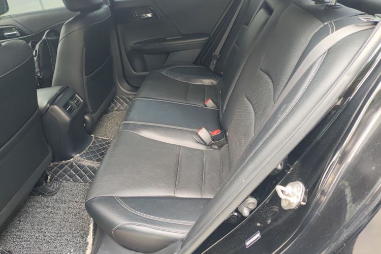 Used Honda Accord 2016 2.0L Elite Edition Left Rear Seat