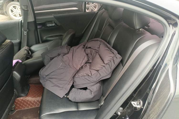 Used Honda Accord 2016 2.0L Comfort Edition Left Rear Seat