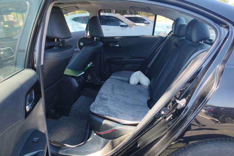 Used Honda Accord 2016 2.0L Elite Edition Left Rear Seat