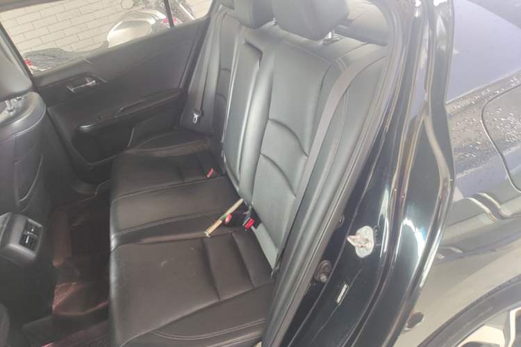 Used Honda Accord 2016 2.0L Elite Edition Left Rear Seat