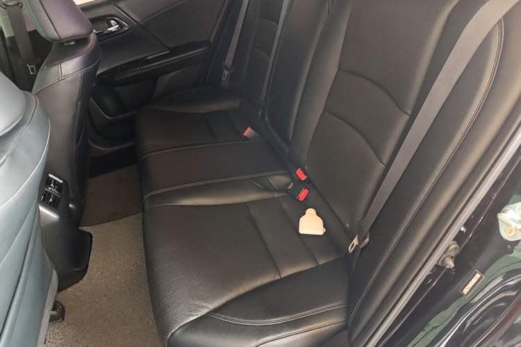 Used Honda Accord 2016 2.0L Elite Edition Left Rear Seat
