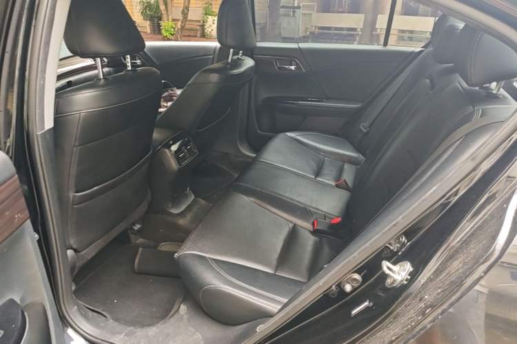 Used Honda Accord 2016 2.4L Luxury Edition Left Rear Seat