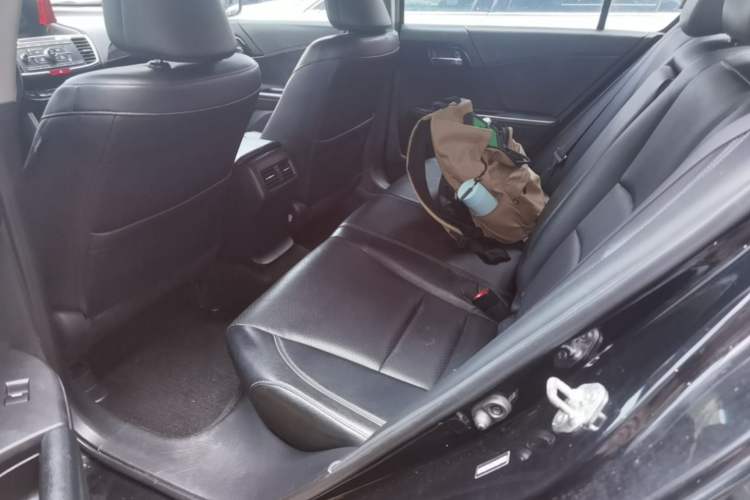Used Honda Accord 2016 2.0L Elite Edition Left Rear Seat