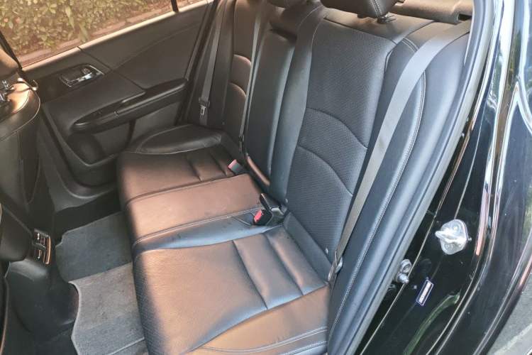Used Honda Accord 2016 2.0L Elite Edition Left Rear Seat