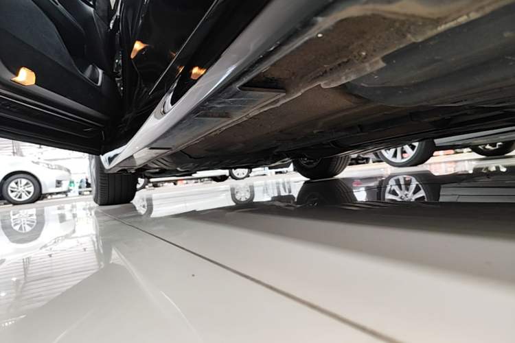 Used Honda Accord 2016 2.0L Elite Edition Left Side Sill