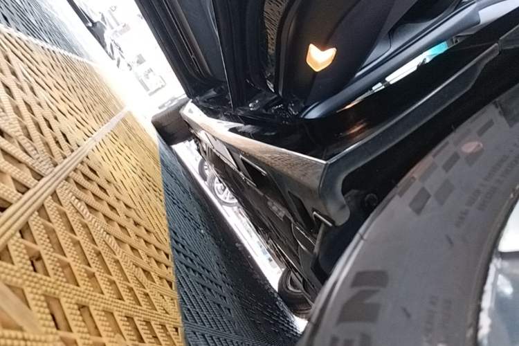 Used Honda Accord 2016 2.0L Elite Edition Left Side Sill