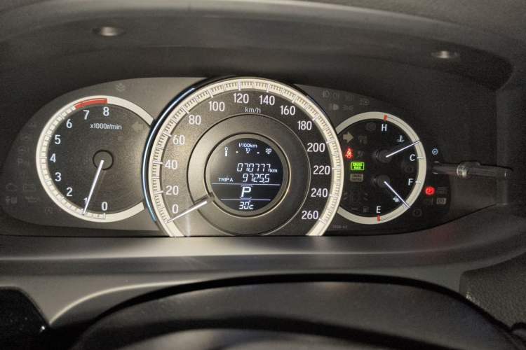 Used Honda Accord 2016 2.0L Elite Edition Odometer Close Up