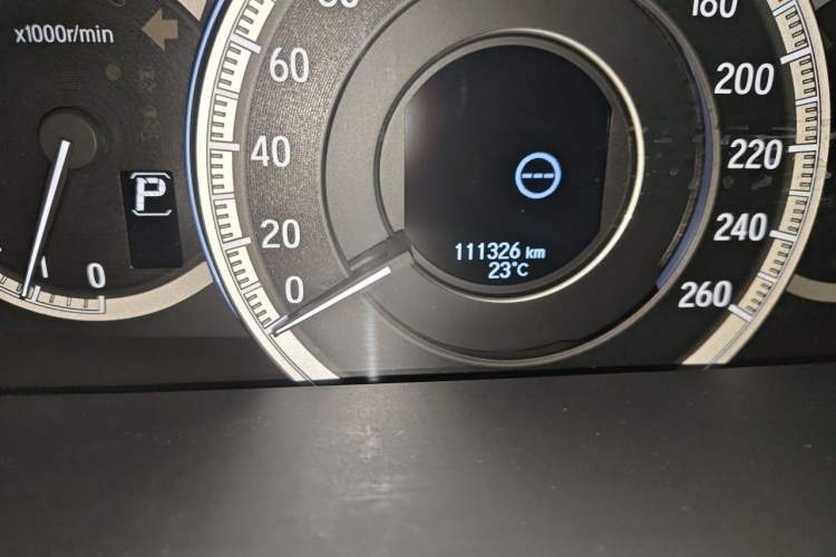 Used Honda Accord 2016 2.4L Prestige Edition Odometer Close Up