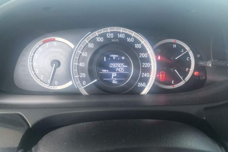 Used Honda Accord 2016 2.0L Elite Edition Odometer Close Up