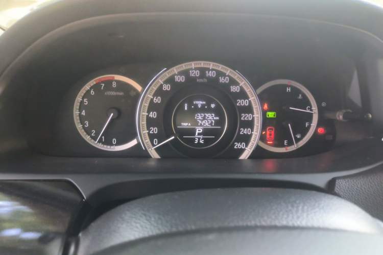 Used Honda Accord 2016 2.0L Elite Edition Odometer Close Up
