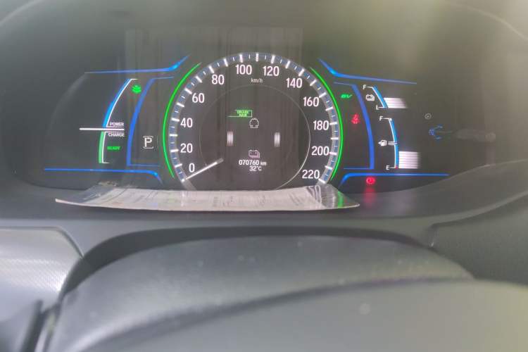 Used Honda Accord 2016 Hybrid 2.0L Sharp Edition Odometer Close Up