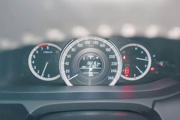 Used Honda Accord 2016 2.0L Elite Edition Odometer Close Up