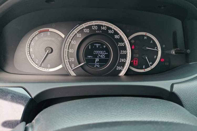Used Honda Accord 2016 2.0L Elite Edition Odometer Close Up