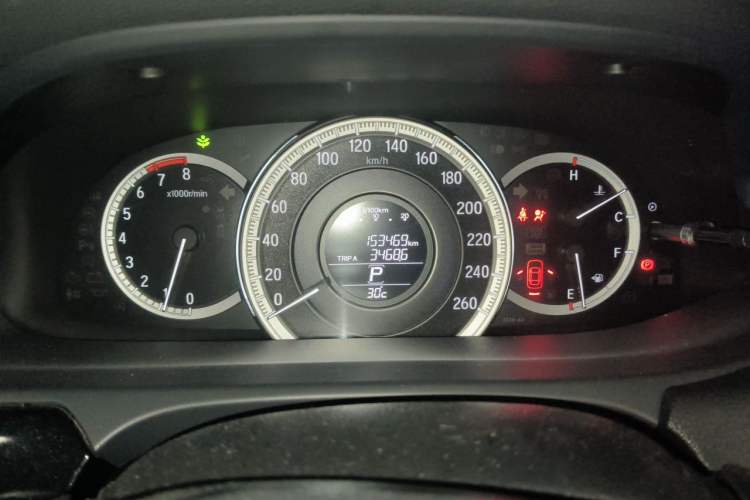 Used Honda Accord 2016 2.0L Comfort Edition Odometer Close Up