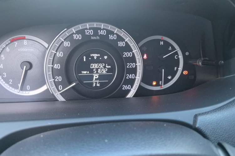 Used Honda Accord 2016 2.0L Elite Edition Odometer Close Up