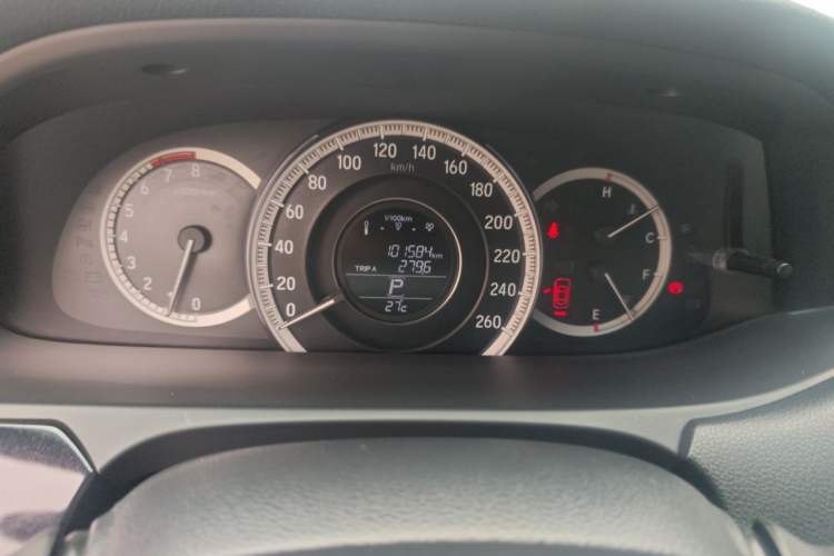 Used Honda Accord 2016 2.0L Elite Edition Odometer Close Up
