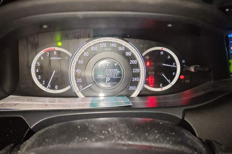 Used Honda Accord 2016 2.0L Comfort Edition Odometer Close Up