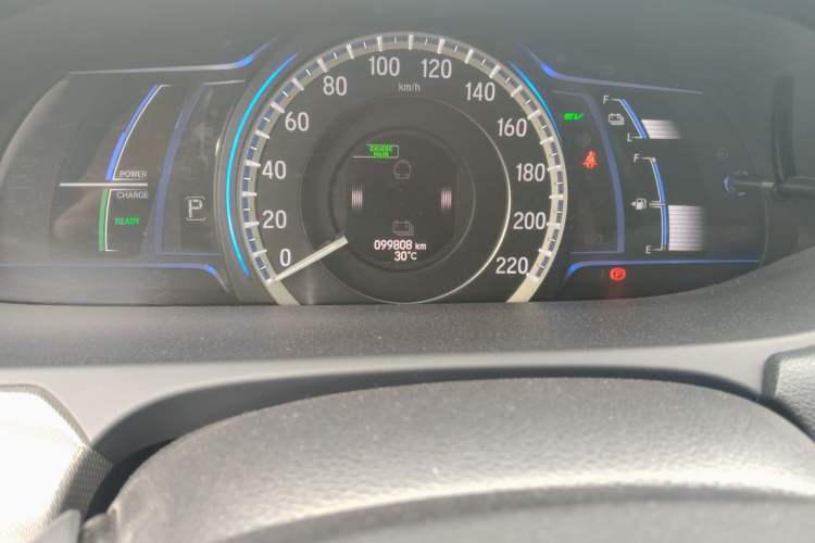 Used Honda Accord 2016 Hybrid 2.0L Sharp Edition Odometer Close Up