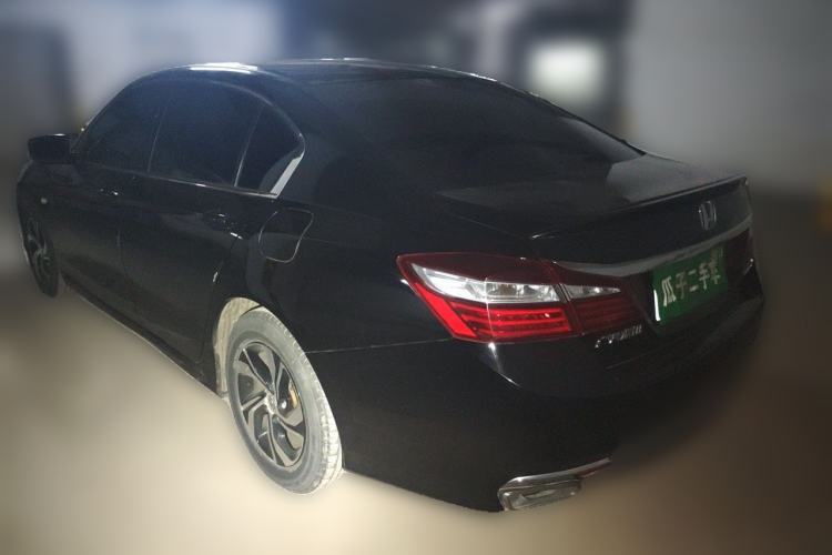 Used Honda Accord 2016 2.0L Comfort Edition Rear Left 45 Deg