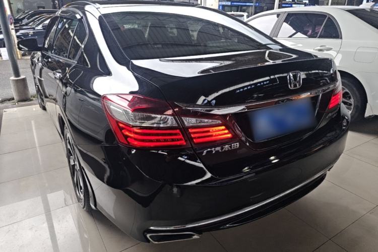 Used Honda Accord 2016 2.4L Luxury Edition Rear Left 45 Deg