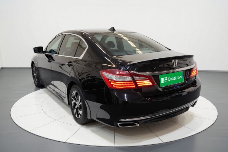 Used Honda Accord 2016 2.0L Comfort Edition Rear Left 45 Deg