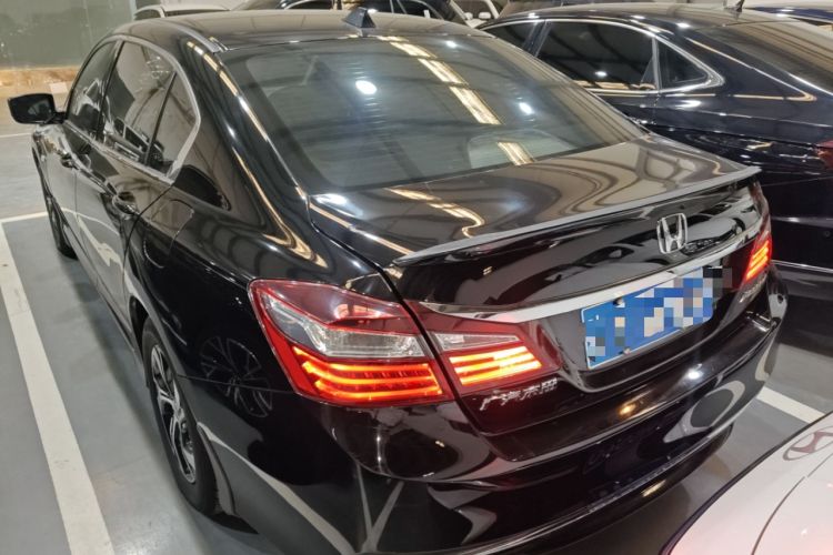 Used Honda Accord 2016 2.0L Comfort Edition Rear Left 45 Deg