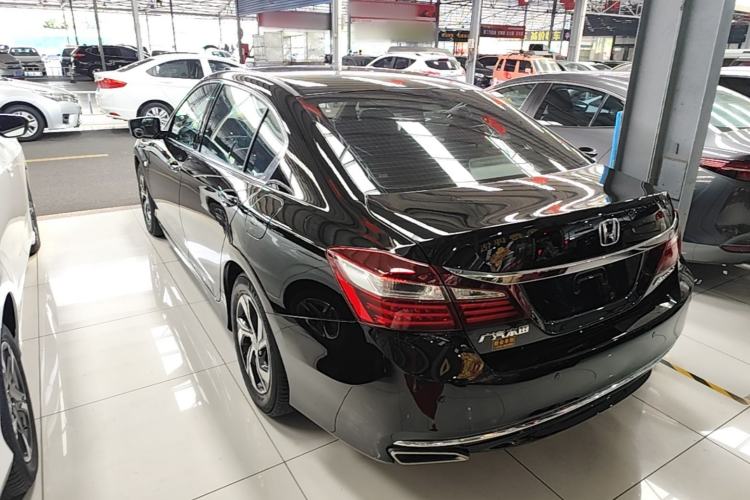 Used Honda Accord 2016 2.0L Elite Edition Rear Left 45 Deg