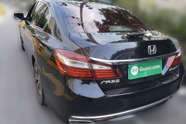 Used Honda Accord 2016 2.0L Comfort Edition Rear Left 45 Deg