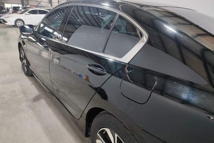 Used Honda Accord 2016 2.0L Comfort Edition Rear Left 45 Deg
