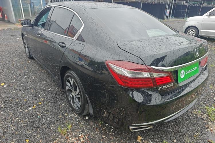 Used Honda Accord 2016 2.0L Comfort Edition Rear Left 45 Deg