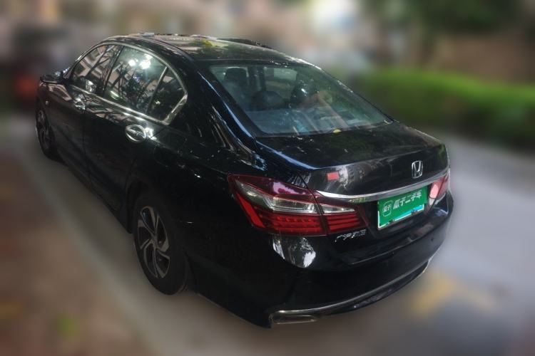 Used Honda Accord 2016 2.0L Comfort Edition Rear Left 45 Deg