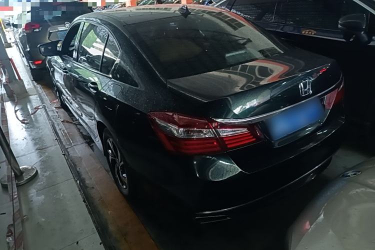 Used Honda Accord 2016 2.0L Comfort Edition Rear Left 45 Deg