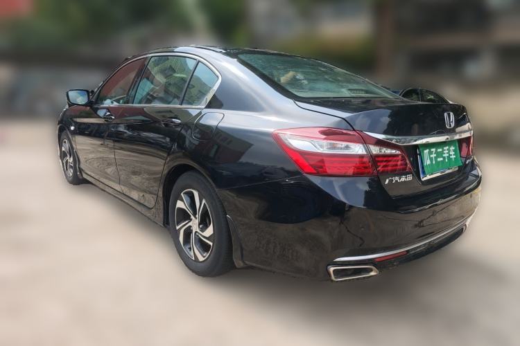 Used Honda Accord 2016 2.0L Comfort Edition Rear Left 45 Deg