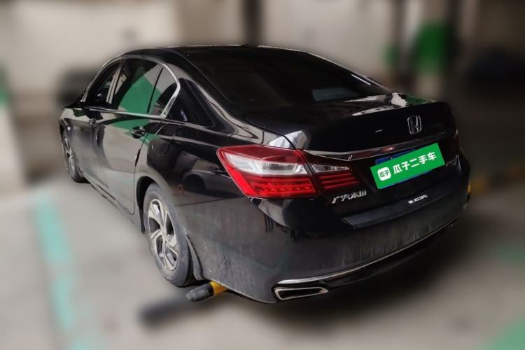 Used Honda Accord 2016 2.0L Comfort Edition Rear Left 45 Deg